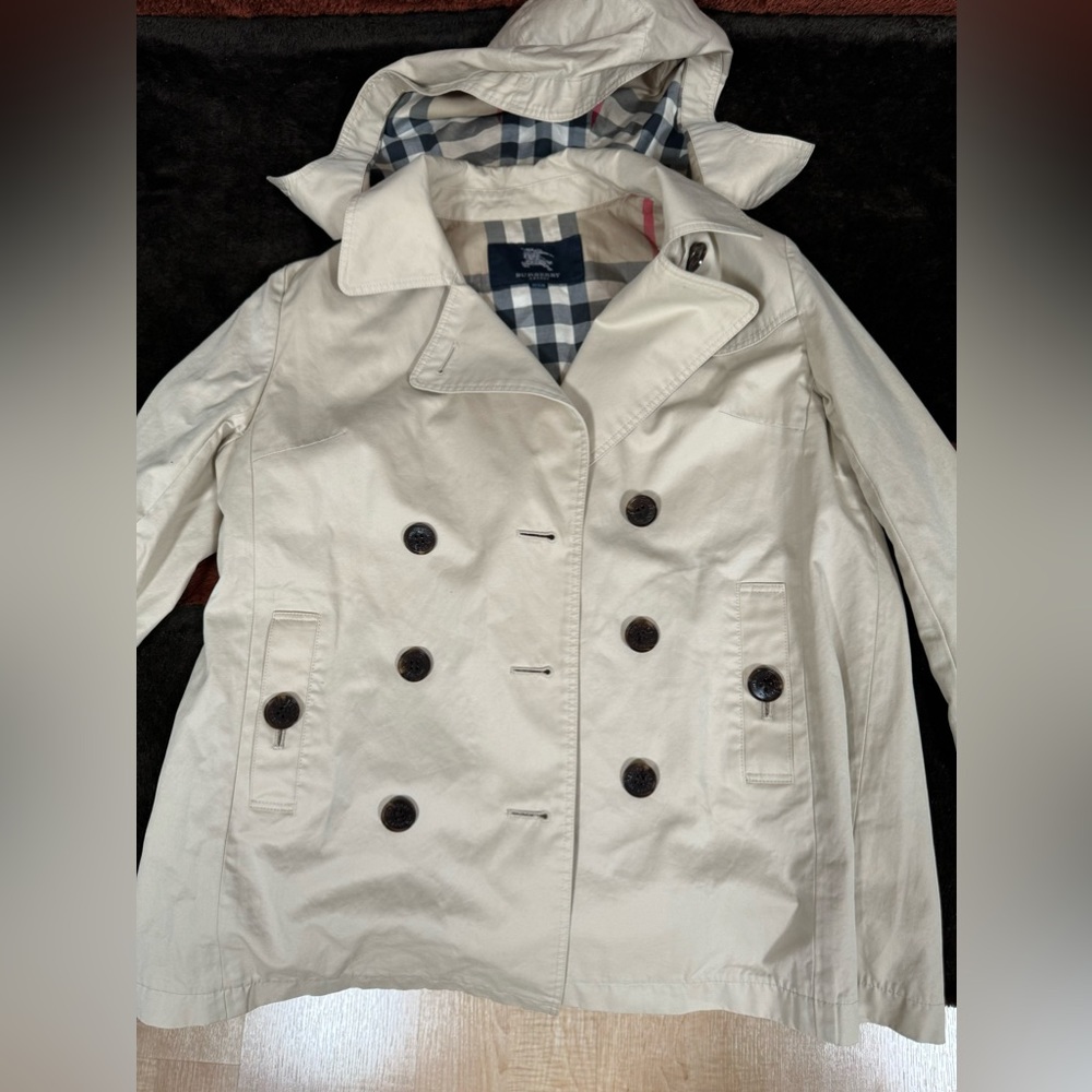 Burberry
Burberry Brit Short Double Breasted Jacket in SMALL - Picture 1 of 12